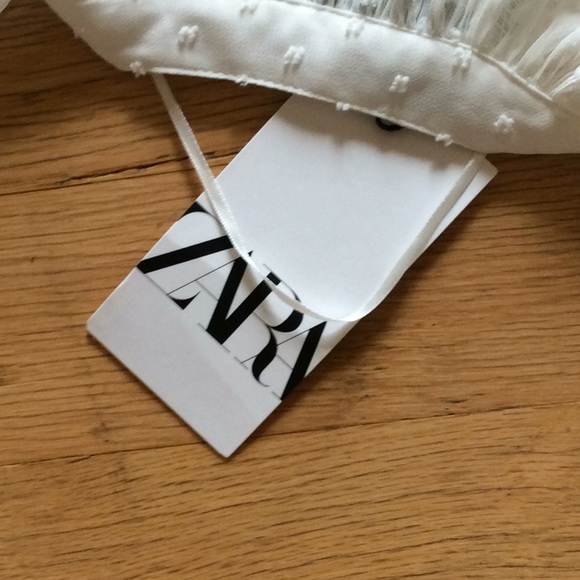 Zara white crinkle dotted Swiss button front dre - Picture 13 of 14